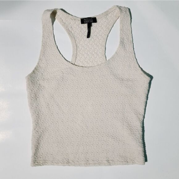 Nollie Tops - 3/$30 Nollie Textured Razorback Crop Top size M